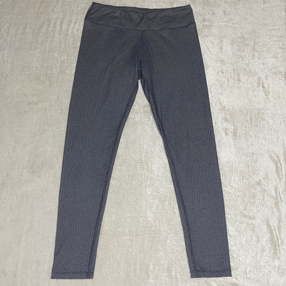 Eddie Bauer Sz L gray herringbone leggings
